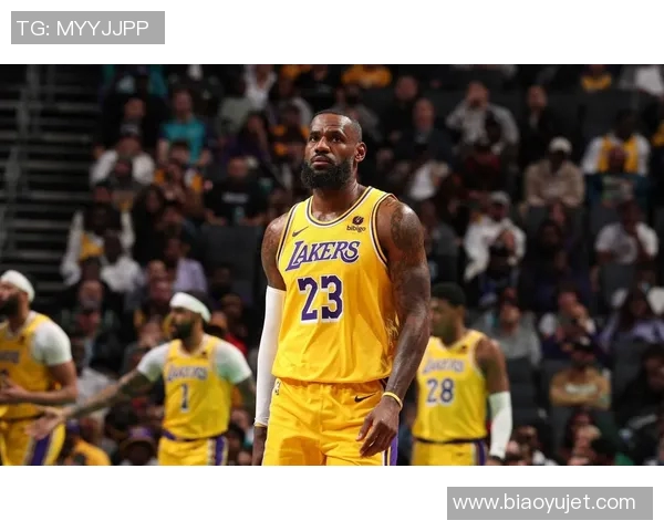 湖人队新时代崛起：年轻球员与超级巨星携手打造辉煌未来