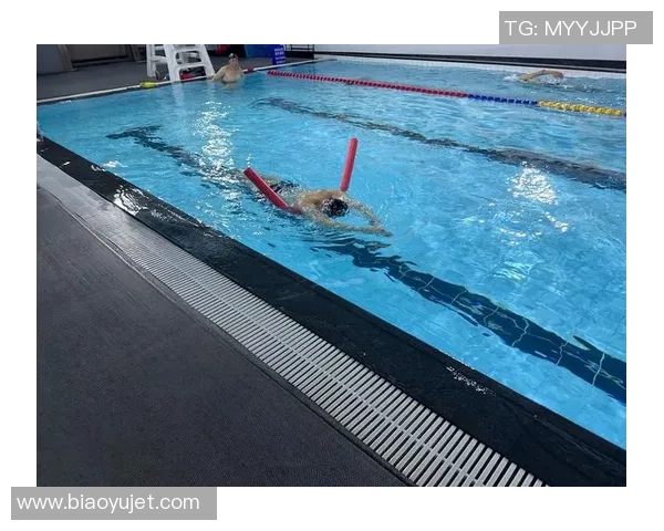 游泳技巧与训练指南：提高速度与耐力的科学方法与实用建议